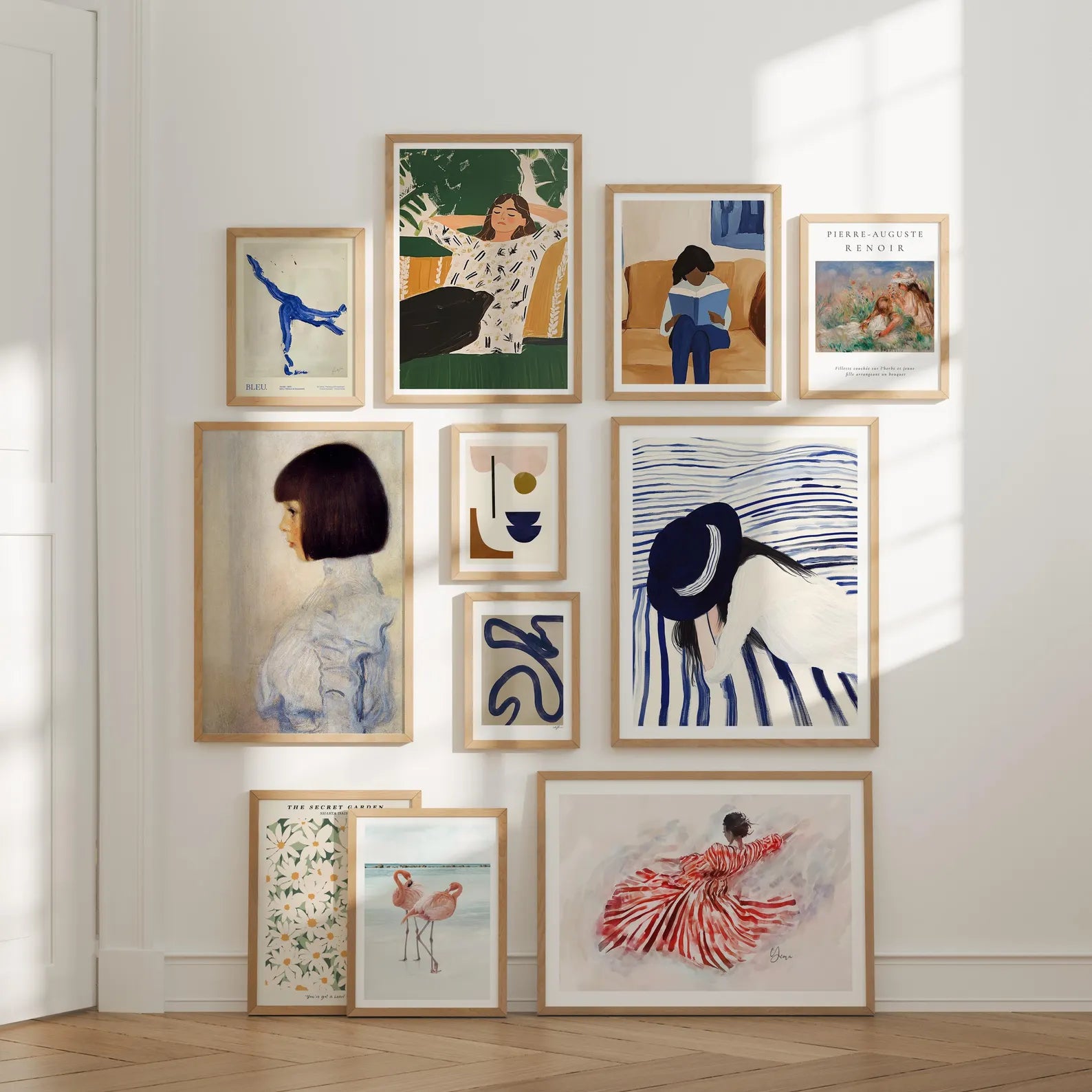 11 Frames Mockup With Sunlight