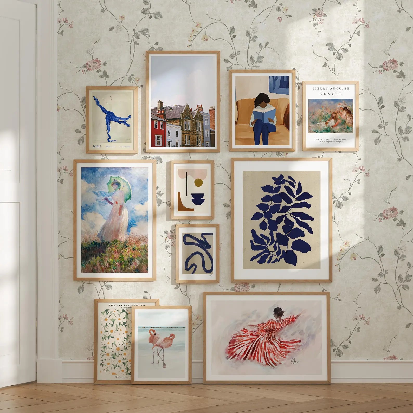 11 Frames Mockup With Sunlight